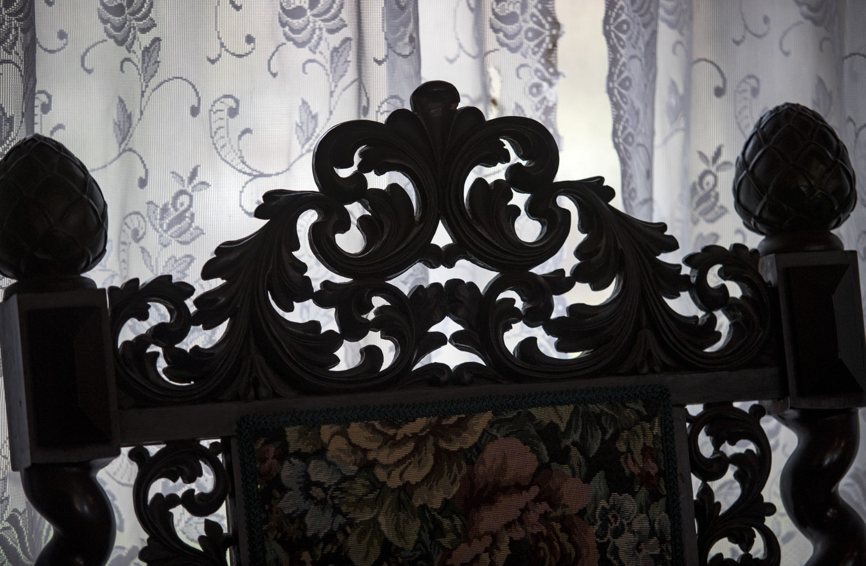 050118-qct-fea-house-025